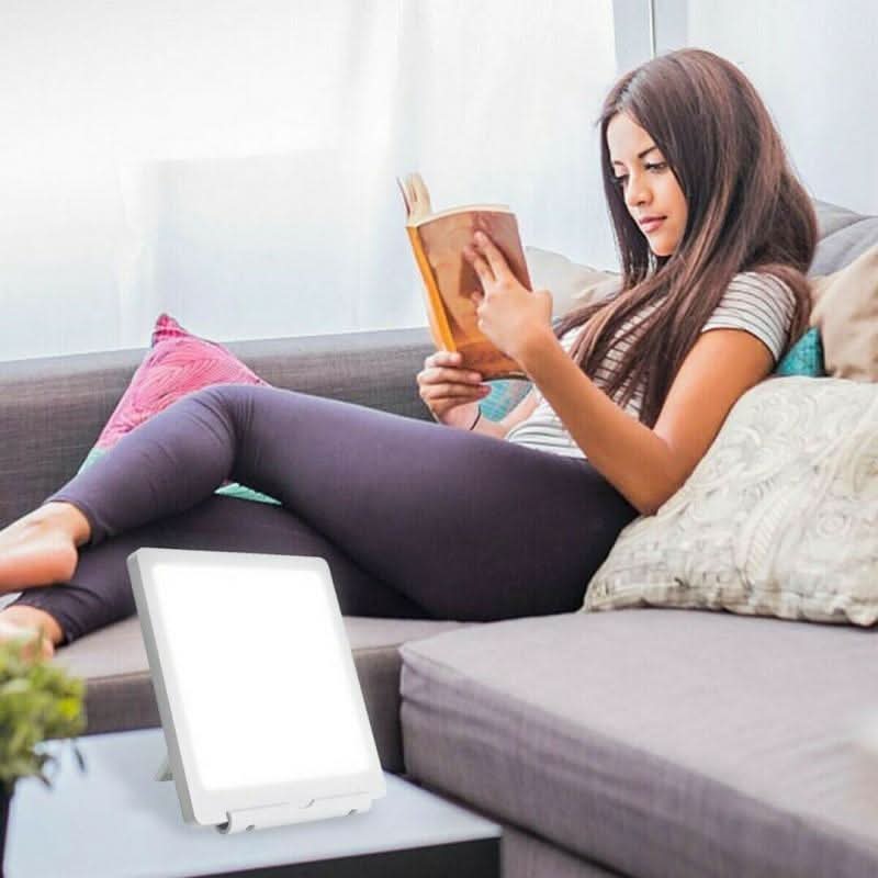 Lampe de luminothérapie LED AuroraGlow — intensité réglable de 6000/10000 lux, stimulante pour l’humeur
