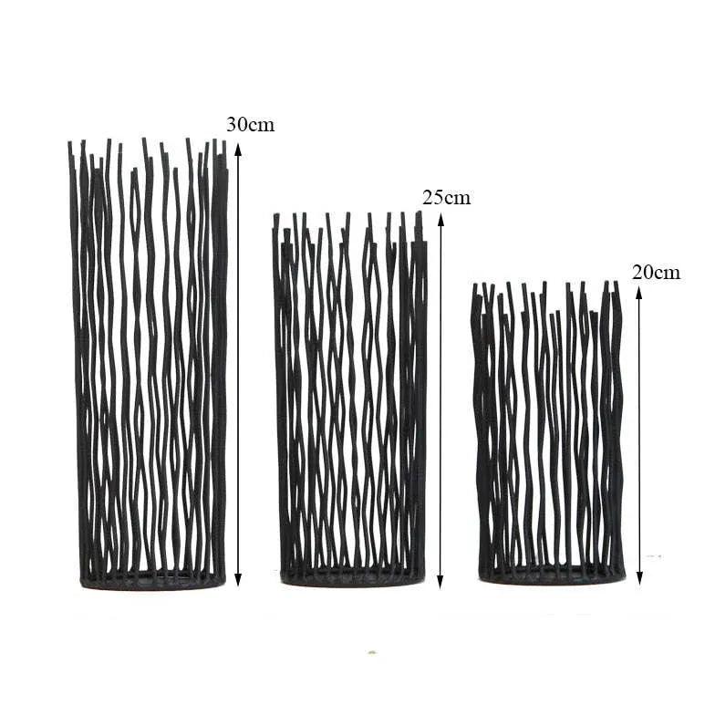 ヨーロピアンブラック非対称アイアンラインキャンドルホルダー | livraina