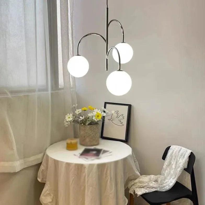 Glasglobformad taklampa med tre ljuskällor | livraina