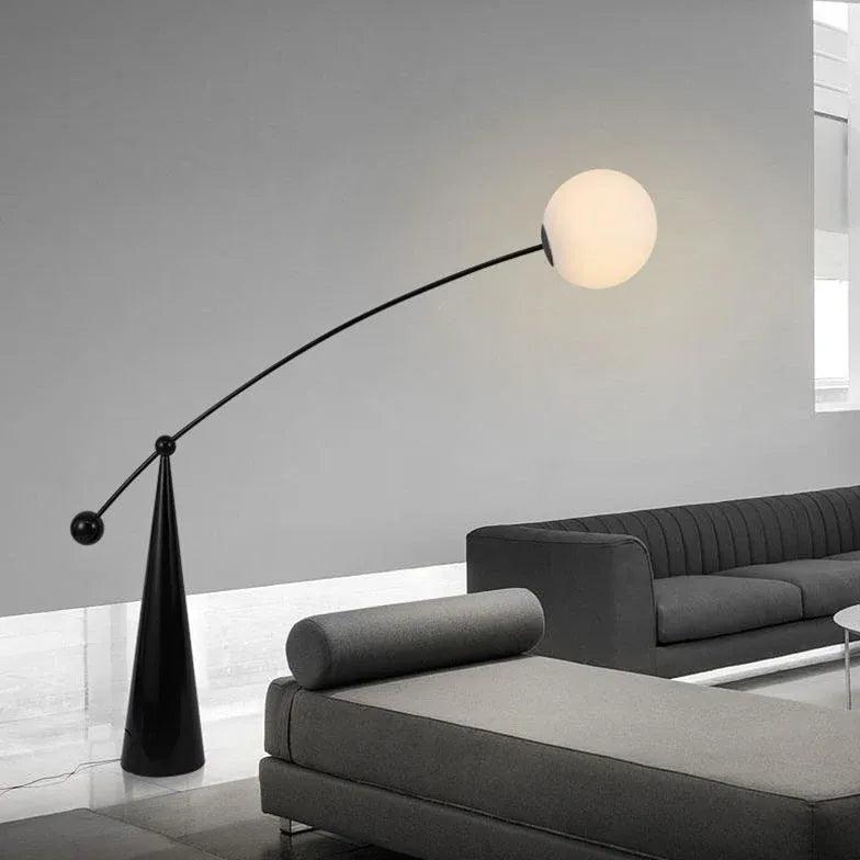 Moderní zakřivená stojací lampa ve tvaru koule do obývacího pokoje | livraina