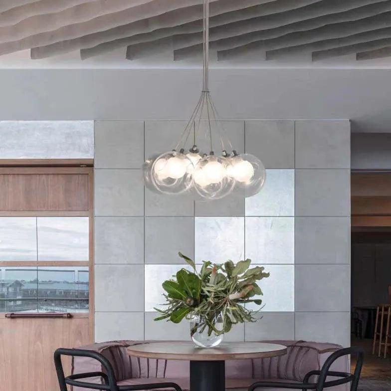 Pendellampe med glaskugler i klynge og nordisk design | livraina