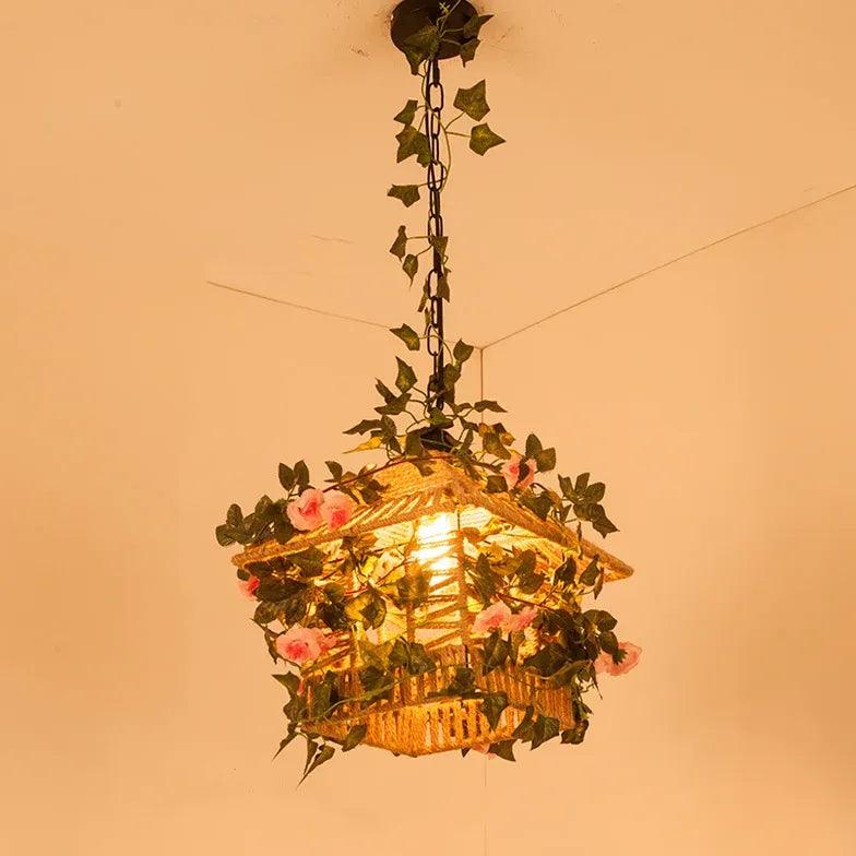 Vintage-pendellampe med dekorativt blomstertema | livraina