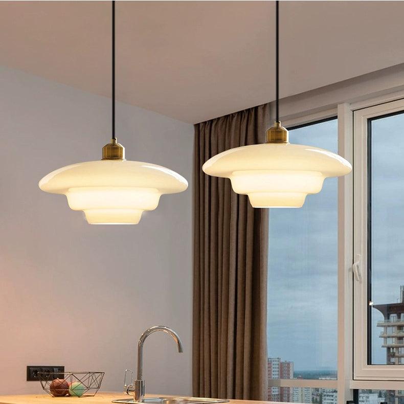 Künstlerische Glas-Pendelleuchte in UFO-Form für das Esszimmer | livraina