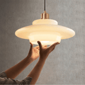 Künstlerische Glas-Pendelleuchte in UFO-Form für das Esszimmer | livraina