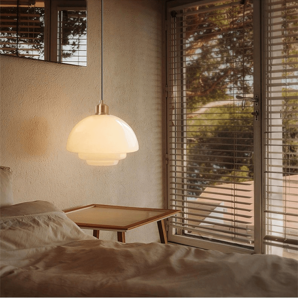 Künstlerische Glas-Pendelleuchte in UFO-Form für das Esszimmer | livraina