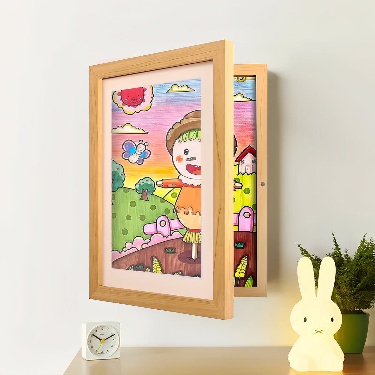 KeepsakeFrame Bilderrahmen zur Präsentation von Kinderkunst — drehbare Galerie